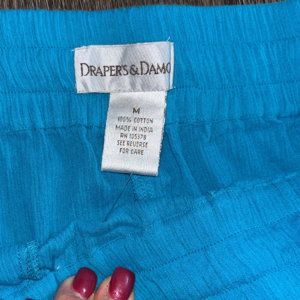 Drapers & Damons 3-piece set large tops and medium pants - Picture 12 of 12